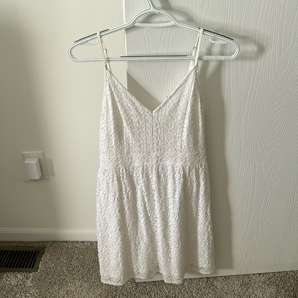 White lace Abercrombie and fitch dress